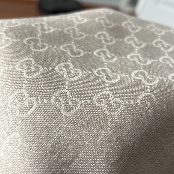 Gucci wool/silk palatine/scafr - Picture 3 of 6